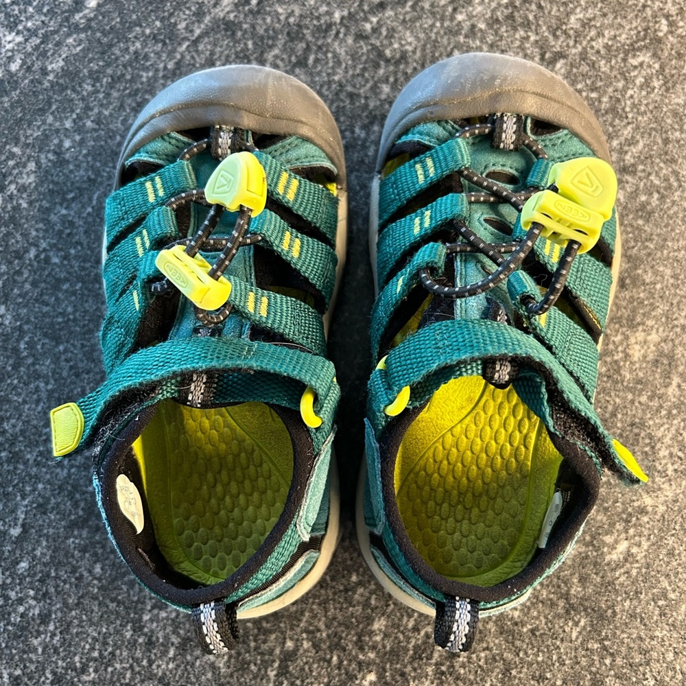 Kids Teal and Yellow Sandals